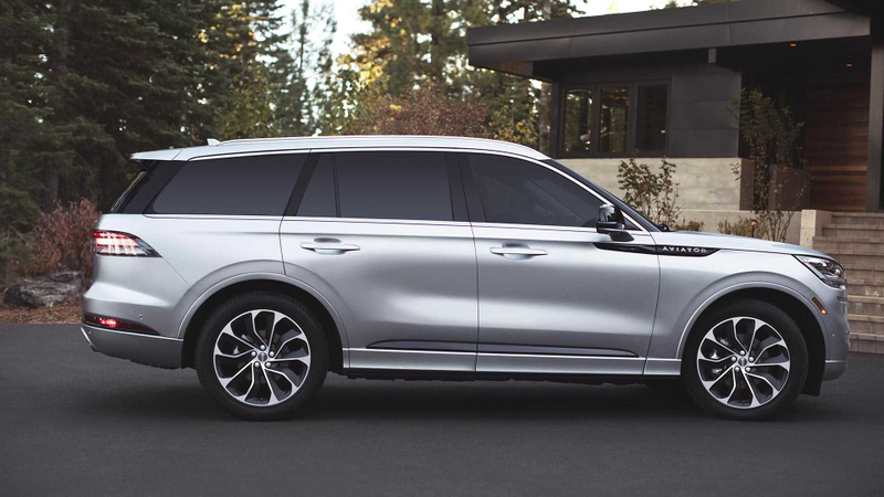 Illustration for article titled The 2020 Lincoln Aviator Has Sleek Lines and 450 HP